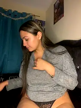 Nahiara-love naked strip on cam for live sex video chat