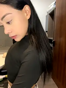PinkBitch6 naked strip on cam for live sex video chat