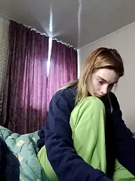 Sophie_Bell naked strip on cam for live sex video chat