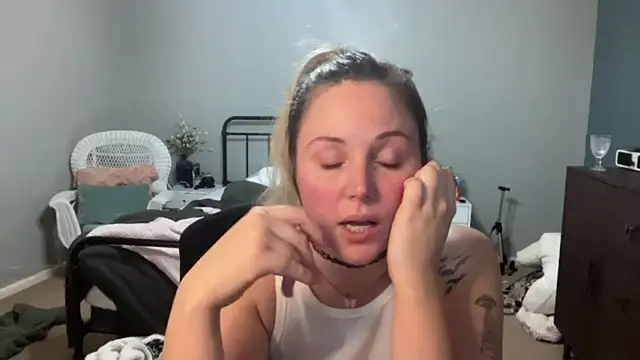 SpoildKat naked strip on cam for live sex video chat