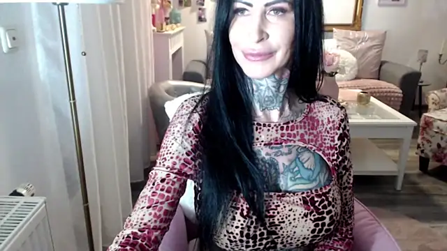 Anna70F naked strip on cam for live sex video chat