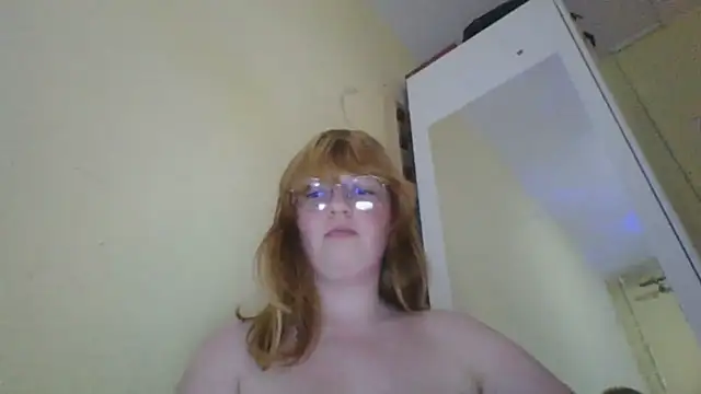 Cat-Princess naked strip on cam for live sex video chat