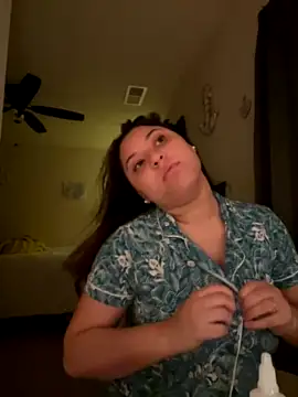 daddyslittleleah naked strip on cam for live sex video chat