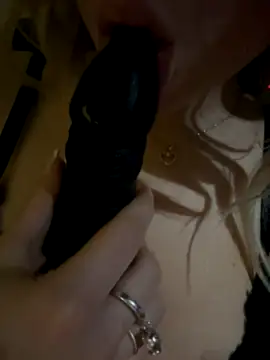 lusfran naked strip on cam for live sex video chat