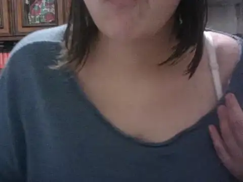 MISTRESSSONIA naked strip on cam for live sex video chat