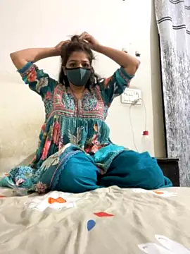 Noor_khan_ naked strip on cam for live sex video chat