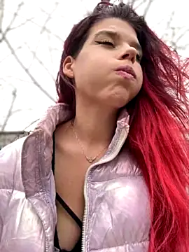 RiriRoseey naked strip on cam for live sex video chat