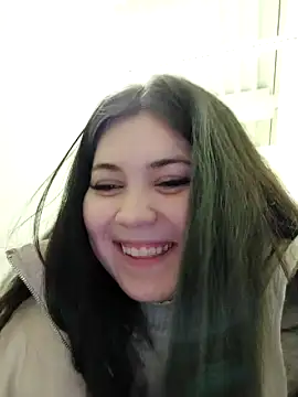 RiskyVanessa naked strip on cam for live sex video chat