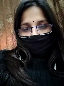 SunheriPari naked strip on cam for live sex video chat