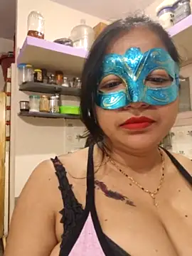 Sweety_Pari naked strip on cam for live sex video chat