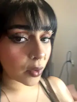 ThickerThanYoBitch naked strip on cam for live sex video chat