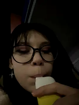 Young_princesss naked strip on cam for live sex video chat