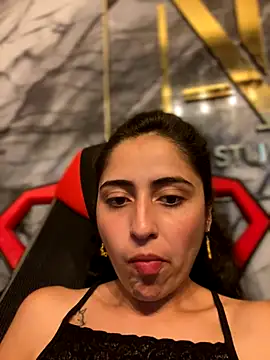 _BlumHard_ naked strip on cam for live sex video chat