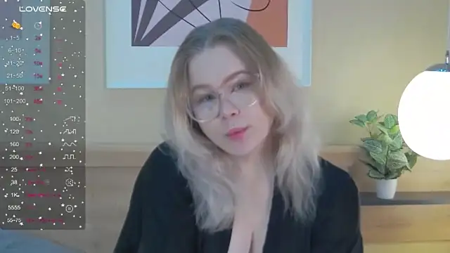 HalerieVaas naked strip on cam for live sex video chat