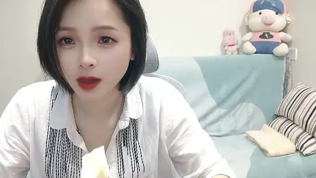 jiujiiu66 naked strip on cam for live sex video chat