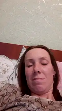 Julijuicy naked strip on cam for live sex video chat