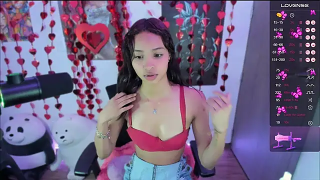 _Lissandra naked strip on cam for live sex video chat