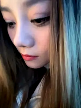 Love-Melody naked strip on cam for live sex video chat