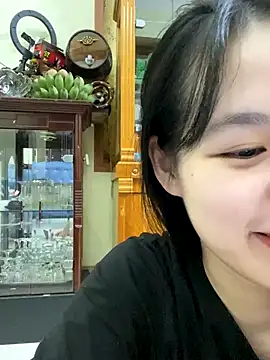 Minmin2k5 naked strip on cam for live sex video chat