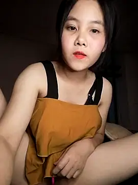 Naughty2k5 naked strip on cam for live sex video chat