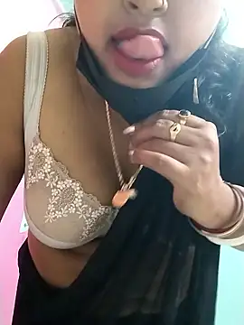 Sexy-mari naked strip on cam for live sex video chat