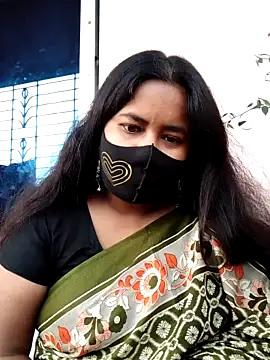 Shreya-Dotto naked strip on cam for live sex video chat