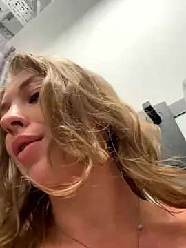 Sweet___Emily naked strip on cam for live sex video chat