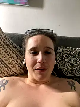 sylviahhh naked strip on cam for live sex video chat