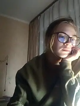 ta_emmy naked strip on cam for live sex video chat