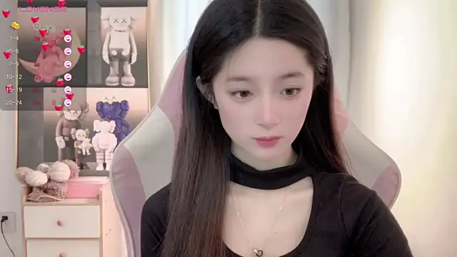 Uu-520 naked strip on cam for live sex video chat
