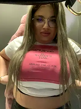 Vanessa_Muah naked strip on cam for live sex video chat
