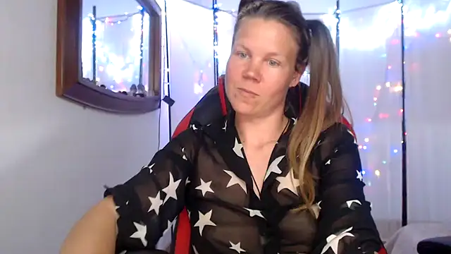 CallMeMaria naked strip on cam for live sex video chat