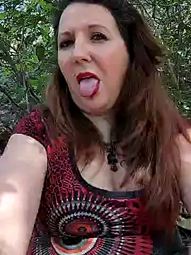 Candy-Desire naked strip on cam for live sex video chat