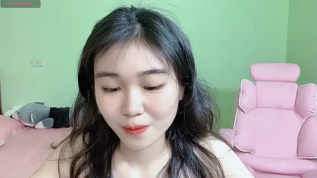 Donna6969 naked strip on cam for live sex video chat