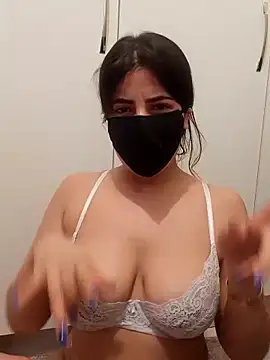 Lina_sexy_bitch naked strip on cam for live sex video chat