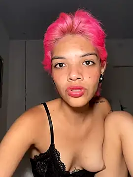 Maridoceu naked strip on cam for live sex video chat