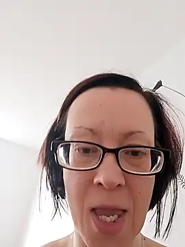 Nastasiiaa naked strip on cam for live sex video chat