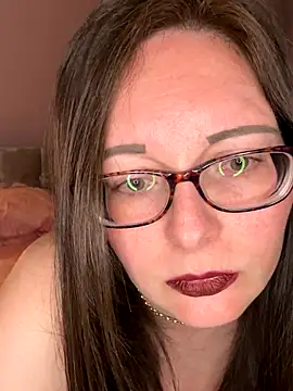 Ailsa_Bliss naked strip on cam for live sex video chat