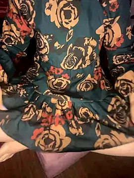 BATWOMEN_ naked strip on cam for live sex video chat