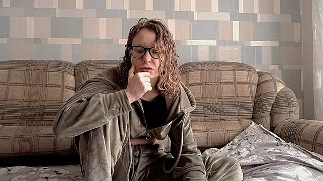 crampuu naked strip on cam for live sex video chat