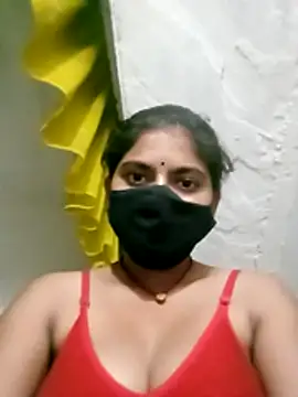 cutlucky naked strip on cam for live sex video chat