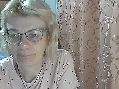 Emma__Mia naked strip on cam for live sex video chat