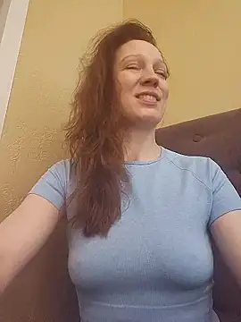 Exhibitionsplit naked strip on cam for live sex video chat