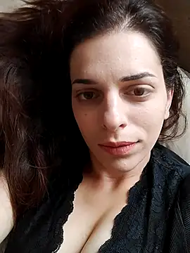KassaMoon naked strip on cam for live sex video chat