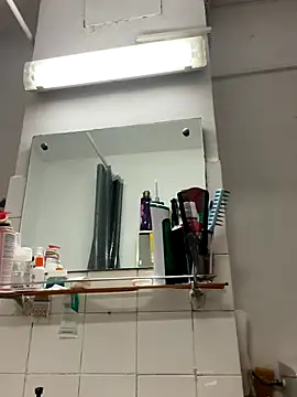 LinaCart naked strip on cam for live sex video chat