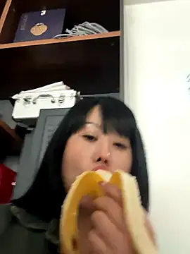 Mili-0 naked strip on cam for live sex video chat