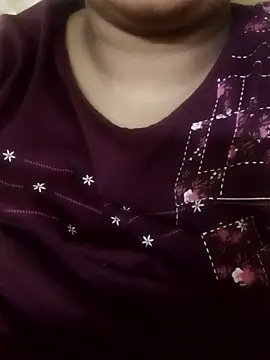 smile_pretty naked strip on cam for live sex video chat