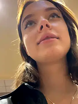 true_beauty naked strip on cam for live sex video chat