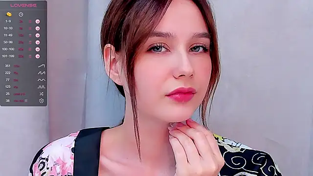 ErleneCroyle naked strip on cam for live sex video chat