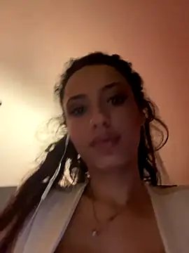 LunitaDollz naked strip on cam for live sex video chat
